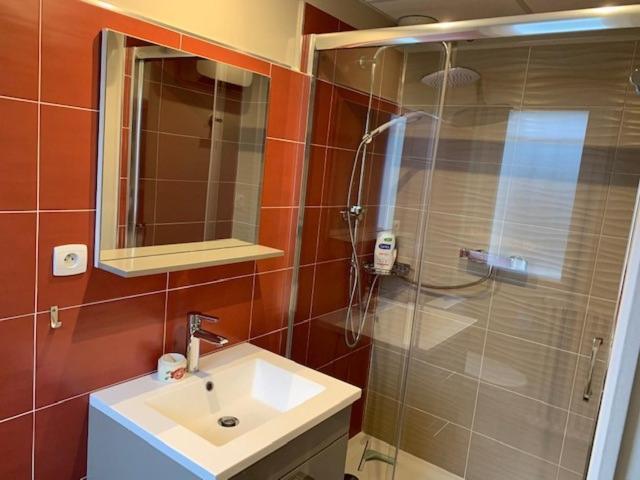 Chambre Independante Chez Particuliers Avec Salle De Bain Privative Анс Экстерьер фото